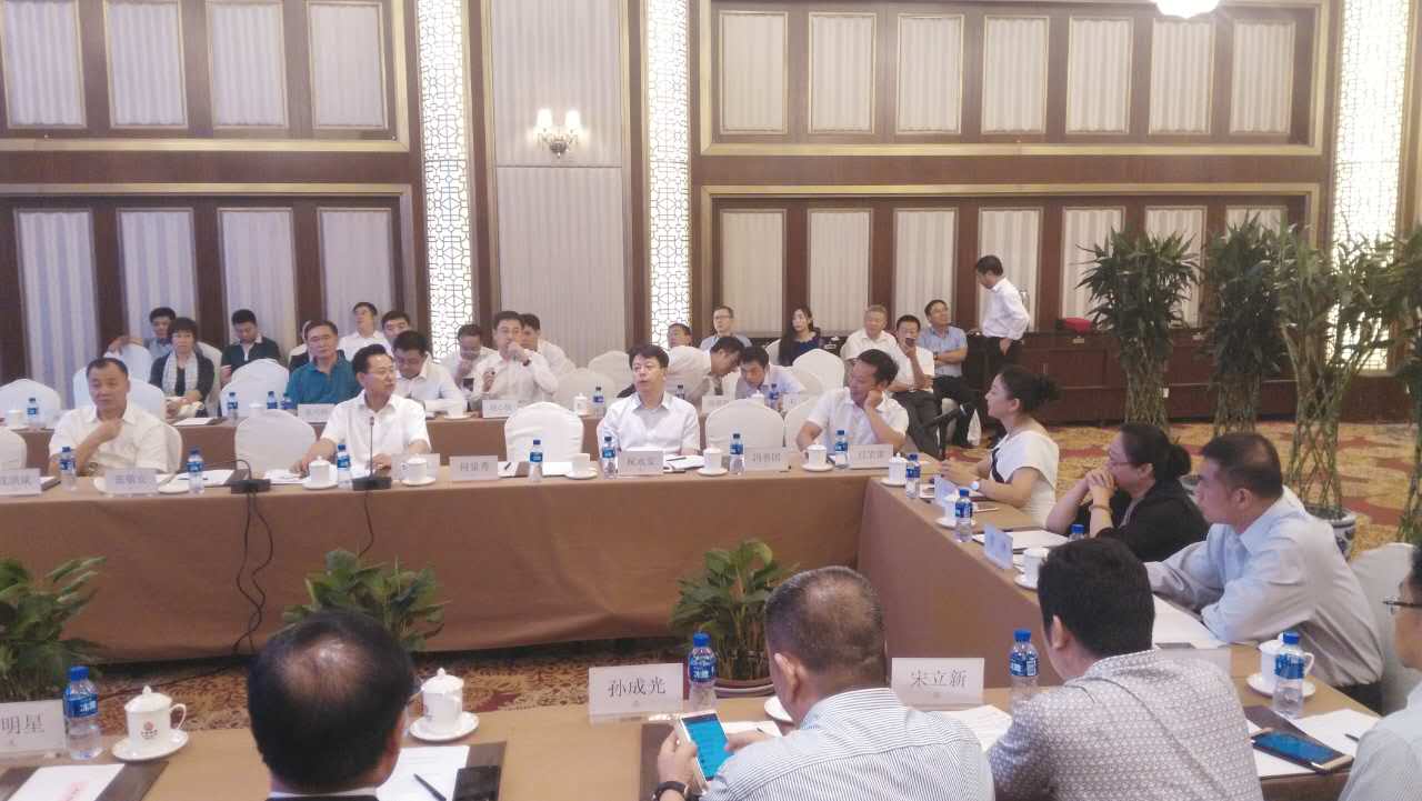 新葡萄8883官网AMG总裁王元圆加入聚会并讲话