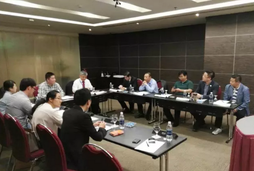 新葡萄8883官网AMG董事长郑两斌及考察团成员与天津电力谈判